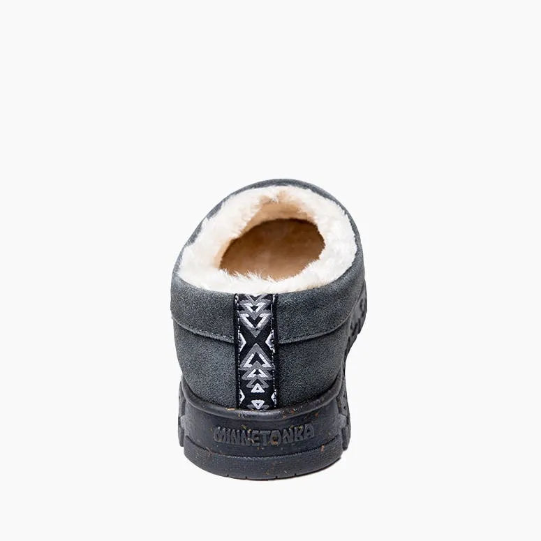 Women's Neva