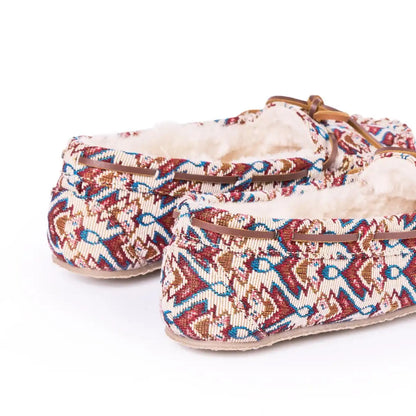 Women's Minookamii Cally